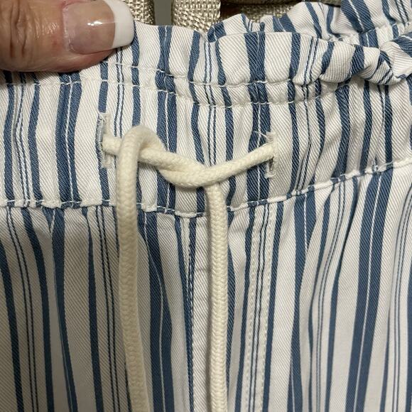 LOFT Emory Wide Leg Ankle Pants Size M Blue White Stripe Lyocell Drawstring NEW - Picture 6 of 11